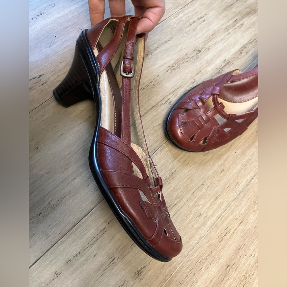 Sofft European red leather women’s heels. Size 9  like new